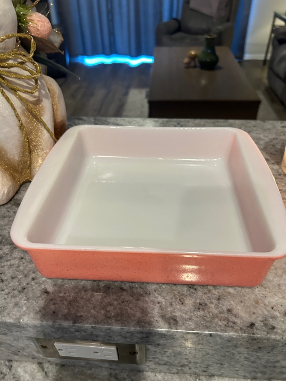 Vintage Pyrex - Picture 2 of 10